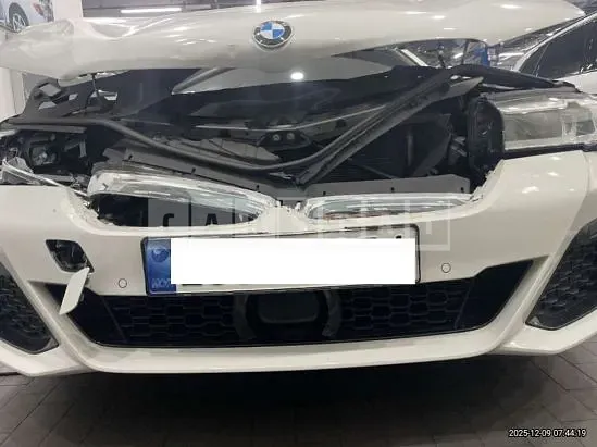 Photo 2 of 26: 2023 BMW 520i — Korean insurance auction