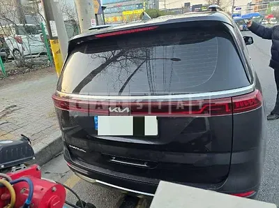 Photo 1 of 9: 2021 Kia Carnivals — Korean insurance auction