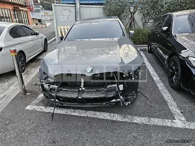 Photo 1 of 41: 2021 BMW 740Li xDrive — Korean insurance auction
