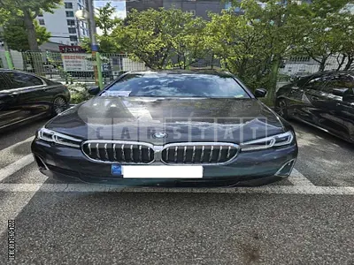 Photo 1 of 29: 2021 BMW 520i — Korean insurance auction