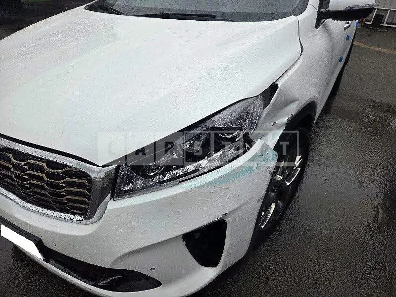Photo 2 of 35: 2019 Kia Sorento, VIN KNAPH81ABLA609760 — Korean insurance auction