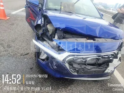 Photo 1 of 8: 2019 Hyundai IONIQ Hybrid — Korean insurance auction
