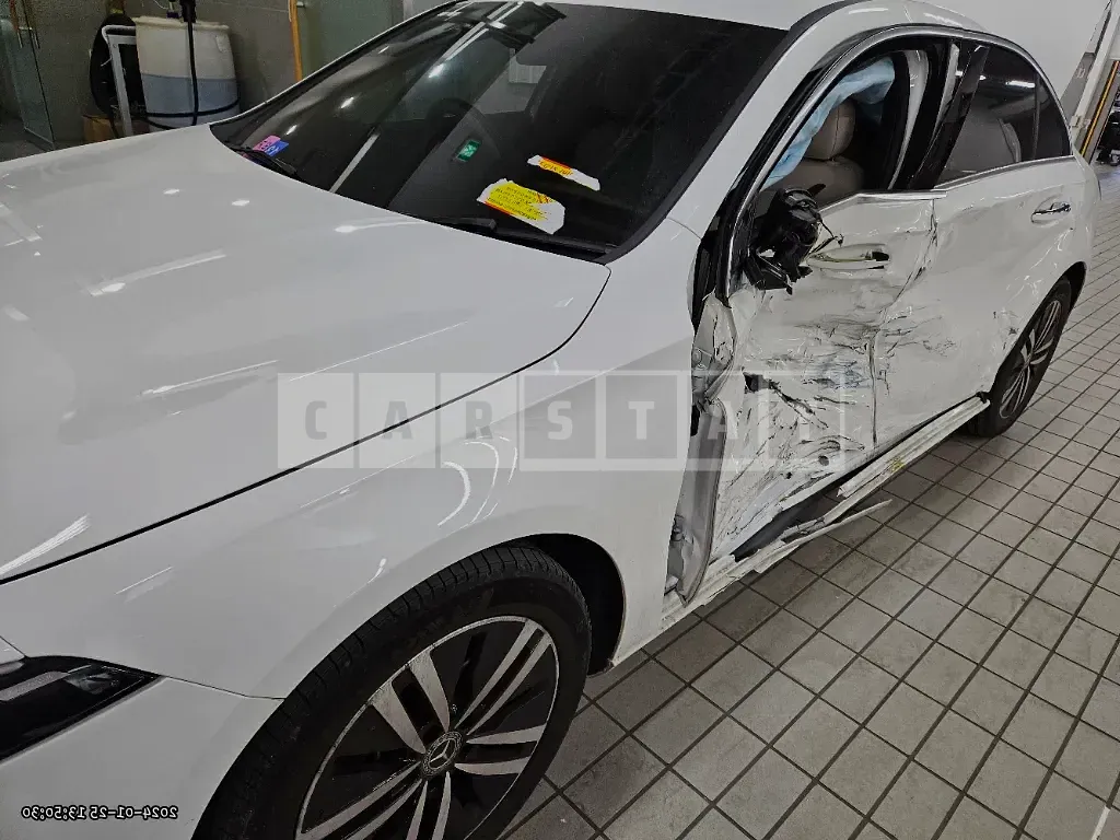 Photo 2 of 9: 2023 Mercedes-Benz A220 Sedan, VIN W1K3G4EB0PJ387136 — Korean insurance auction