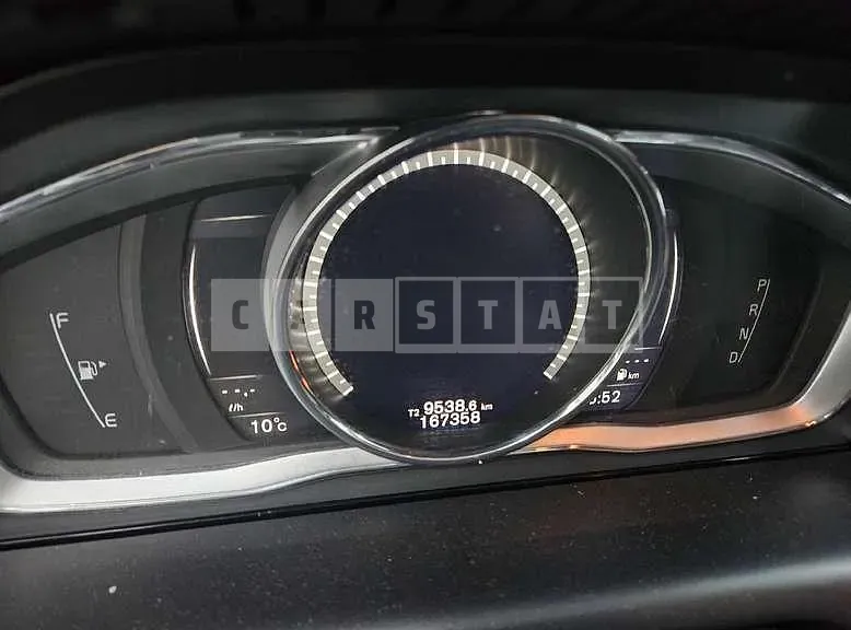 Photo 2 of 18: 2017 Volvo XC60D3, VIN YV1DZARBDH2172950 — Korean insurance auction