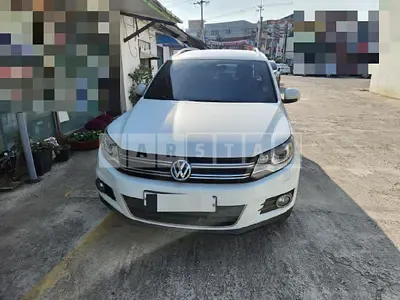 Photo 1 of 11: 2015 Volkswagen Tiguan 2.0 TDI BMT, VIN WVGZZZ5NZGW504949 — Korean insurance auction
