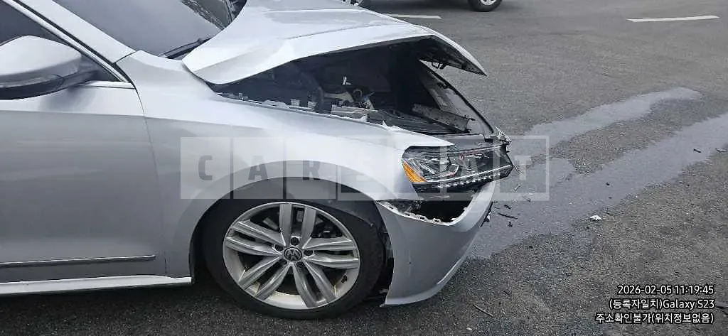 Photo 2 of 6: 2018 Volkswagen Passat 2.0 TSI — Korean insurance auction