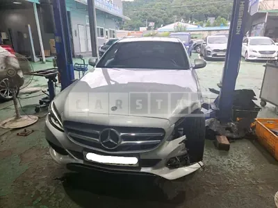 Photo 1 of 6: 2018 Mercedes-Benz C220 d, VIN WDDWF0EB8JR314985 — Korean insurance auction