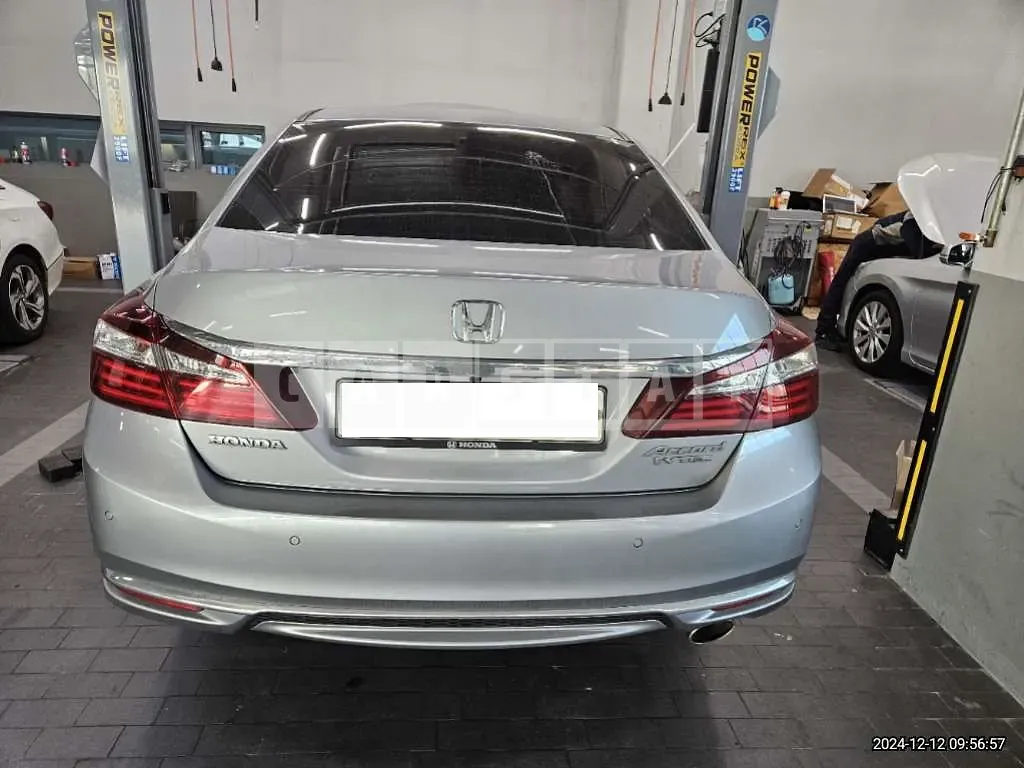 Photo 2 of 16: 2017 Honda Accord 2.4 — Korean insurance auction