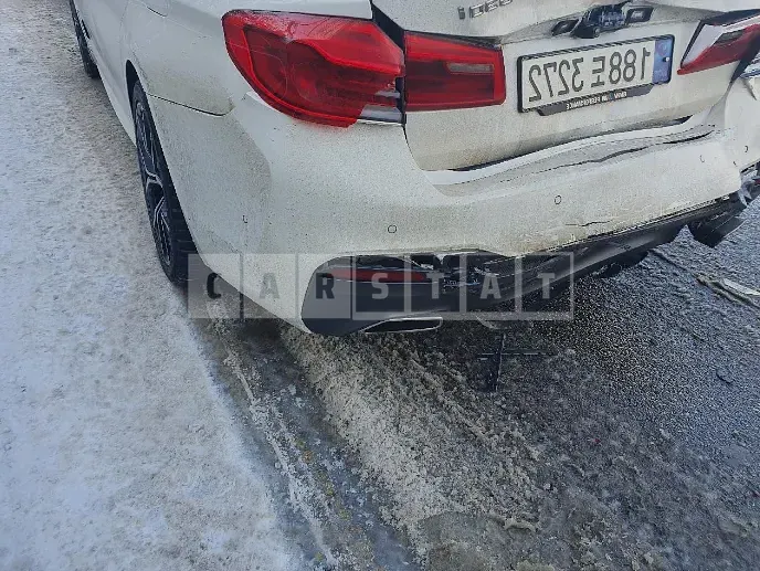 Photo 2 of 4: 2018 BMW 530i xDrive, VIN WBAJD9100JWC82652 — Korean insurance auction