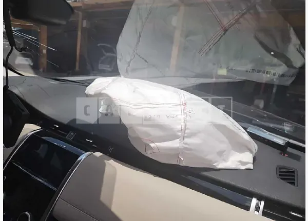 Photo 2 of 28: 2020 Land Rover Discovery Sports P250 — Korean insurance auction