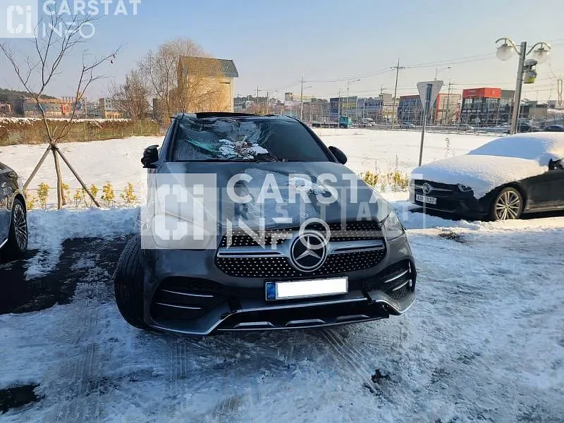 Photo 2 of 37: 2021 Mercedes-Benz GLE400d 4Matic Coupe, VIN W1NFD2DB3MA296341 — Korean insurance auction