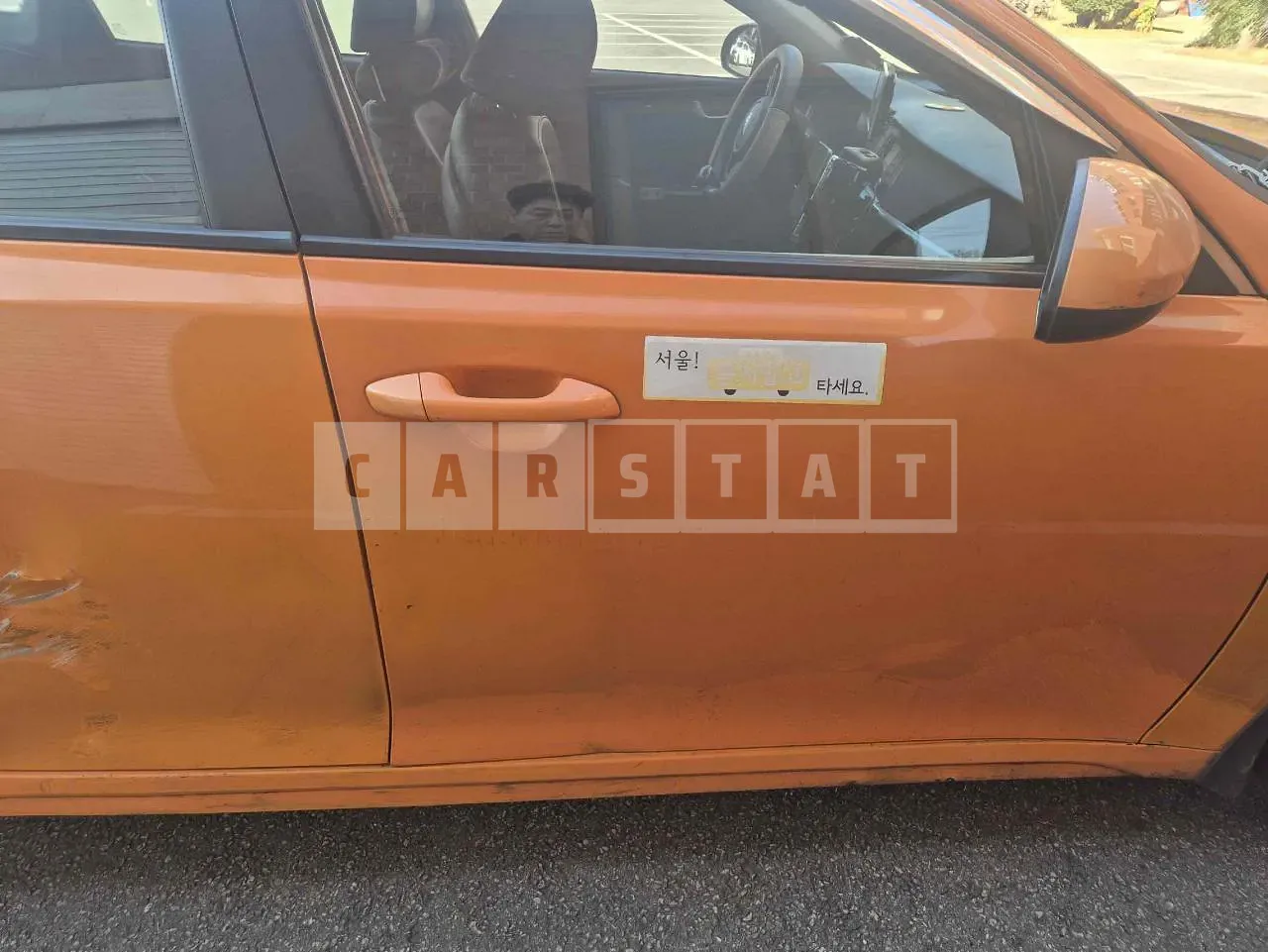 Photo 2 of 18: 2019 Kia K5, VIN KNAGU416BLA385102 — Korean insurance auction