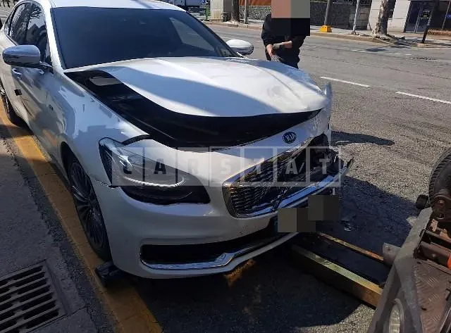 Photo 2 of 6: 2019 Kia K9 AWD — Korean insurance auction