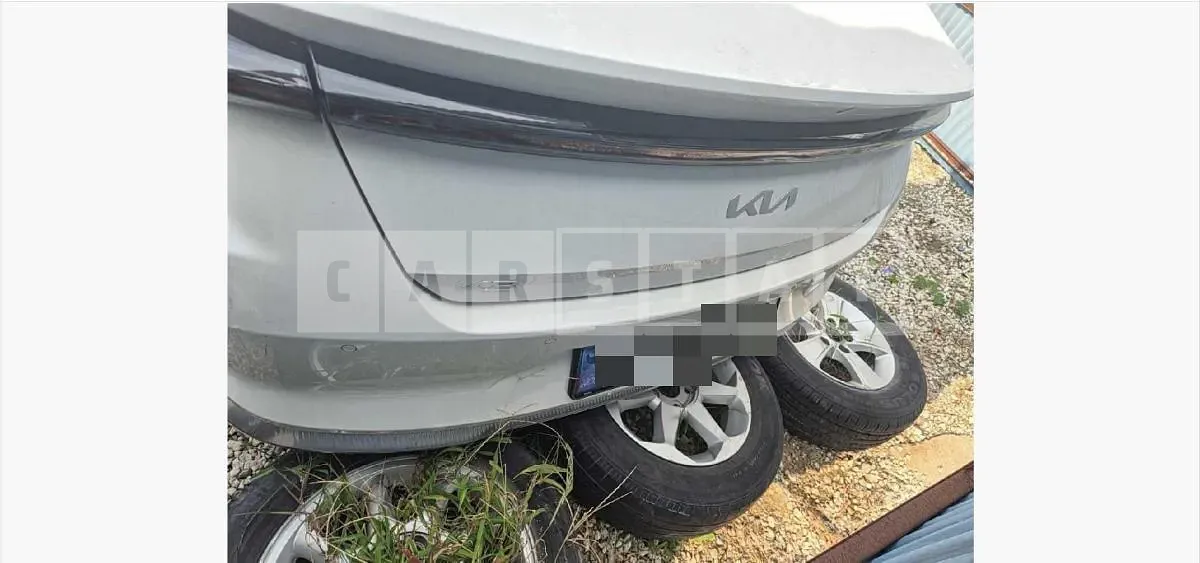 Photo 2 of 34: 2025 Kia K8 Hybrid — Korean insurance auction