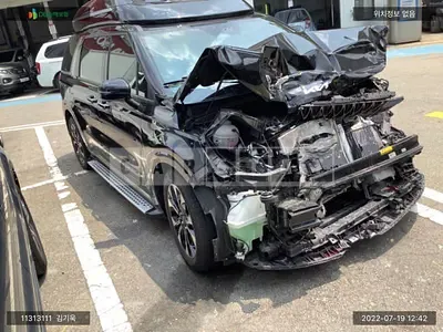 Photo 1 of 12: 2021 Kia Carnival High Limousine, VIN KNANE81BBNS144816 — Korean insurance auction