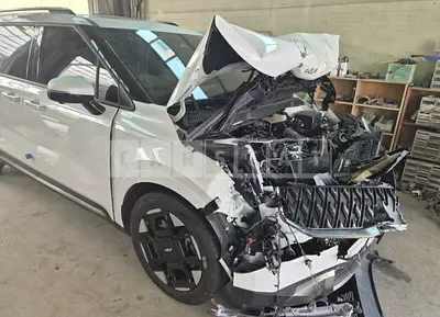 Photo 1 of 11: 2025 Kia Carnival — Korean insurance auction