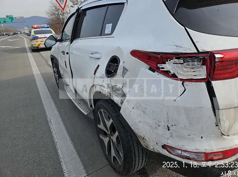 Photo 2 of 3: 2015 Kia Sportage — Korean insurance auction