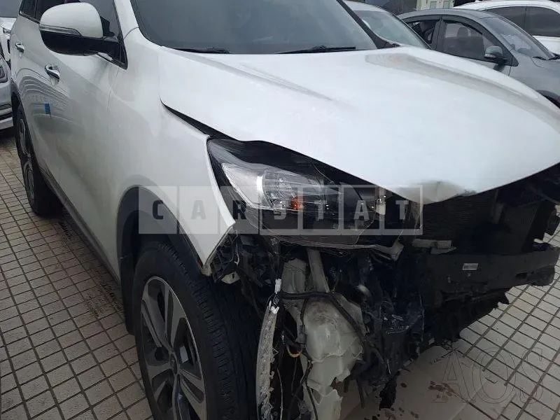 Photo 2 of 13: 2018 Kia Sorento /Sorrento, VIN KNAPS81BBJA459528 — Korean insurance auction