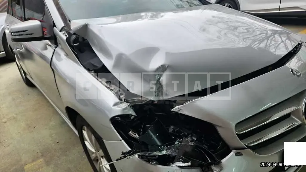 Photo 2 of 20: 2016 Mercedes-Benz B200 d, VIN WDDMH0JB5GN143586 — Korean insurance auction