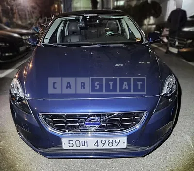 Photo 1 of 14: 2015 Volvo V40 1.6, VIN YV1MV845BF2246421 — Korean insurance auction