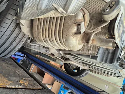2025 (Parts) Mercedes-Benz E350 4Matic exhaust fight and 1 other