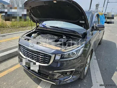 Photo 1 of 28: 2018 Kia Carnivals — Korean insurance auction