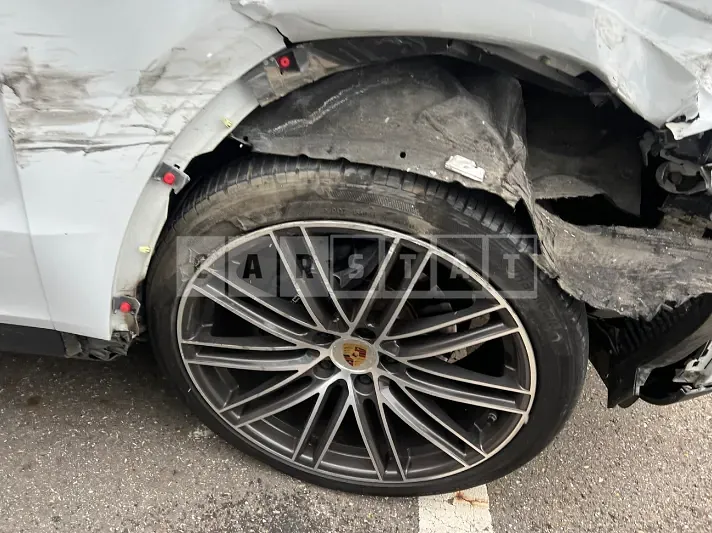 Photo 2 of 8: 2019 Porsche Cayenne, VIN WP1AA29Y3KDA23644 — Korean insurance auction