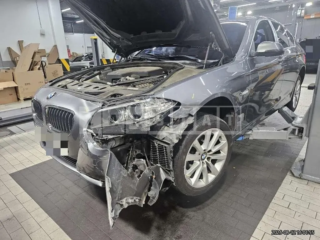 Photo 2 of 20: 2015 BMW 528i — Korean insurance auction