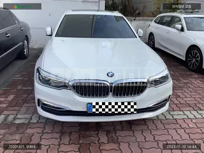Photo 1 of 24: 2018 BMW 520d, VIN WBAJC3107JD032155 — Korean insurance auction