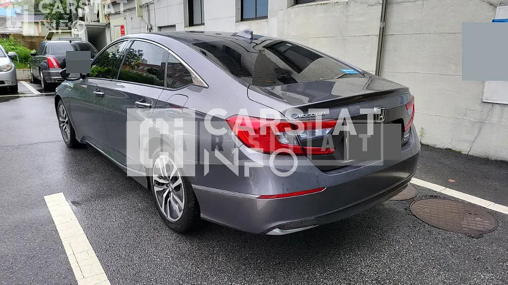 Photo 2 of 11: 2018 Honda Accord 2.0T, VIN 1HGCV2630JA510301 — Korean insurance auction