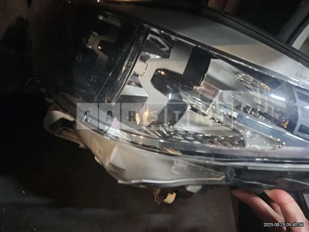 Photo 2 of 3: 2019 BMW (parts) 520i Headlamp — Korean insurance auction