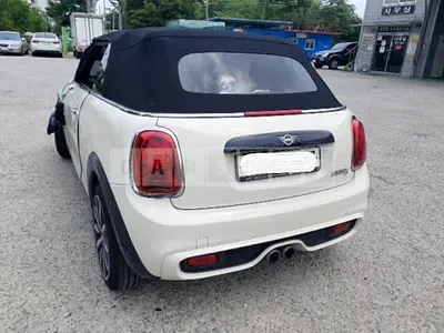 Photo 1 of 26: 2021 MINI Cooper S Convertible, VIN WMWWP1102M3M76780 — Korean insurance auction