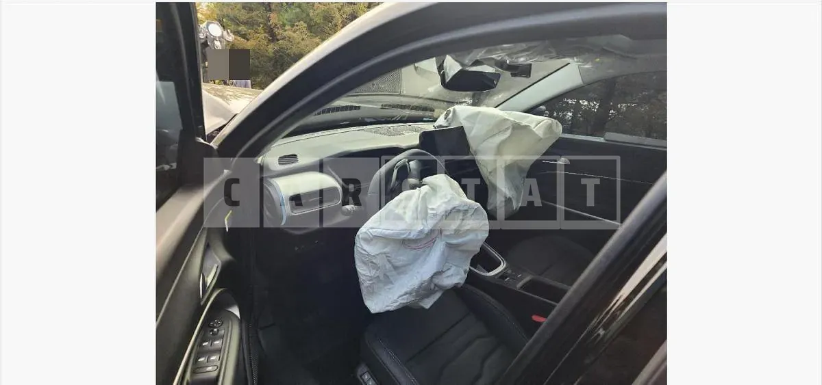 Photo 2 of 54: 2024 Jeep Zip Avenger — Korean insurance auction