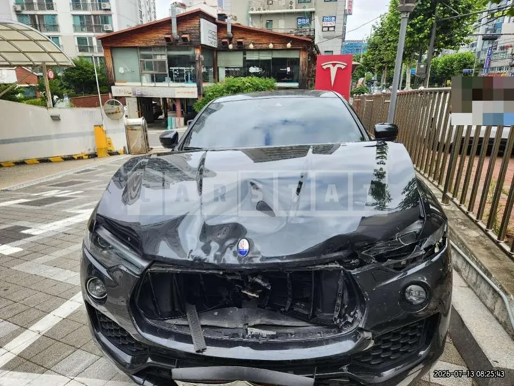 Photo 2 of 62: 2017 Maserati Levante — Korean insurance auction