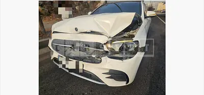 Photo 1 of 34: 2021 Mercedes-Benz E350 4Matic — Korean insurance auction