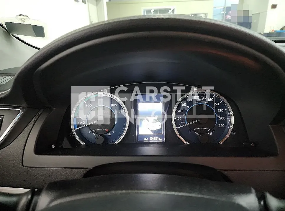 Photo 2 of 10: 2017 Toyota Camry Hybrid — Korean insurance auction