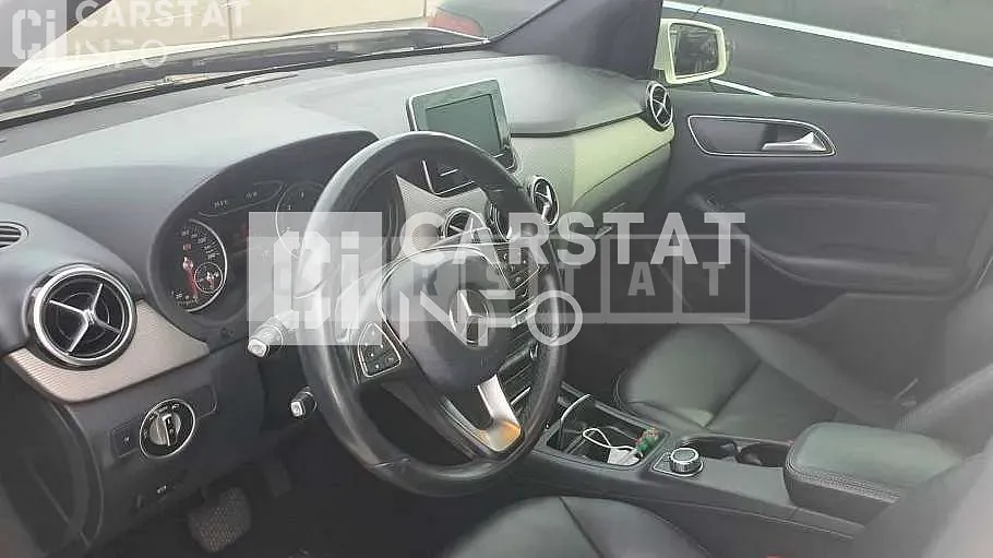 Photo 2 of 8: 2015 Mercedes-Benz B200 CDI — Korean insurance auction