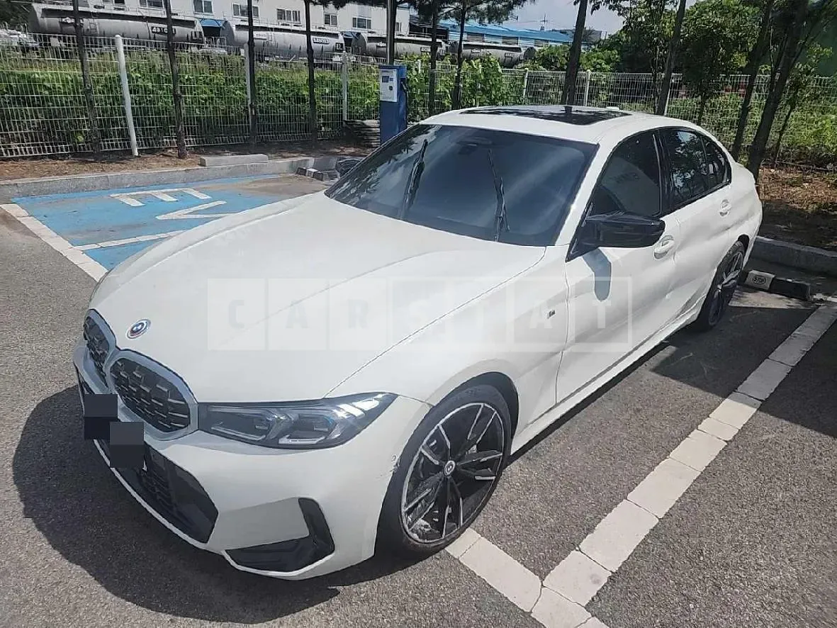 Photo 2 of 9: 2023 BMW M340i — Korean insurance auction