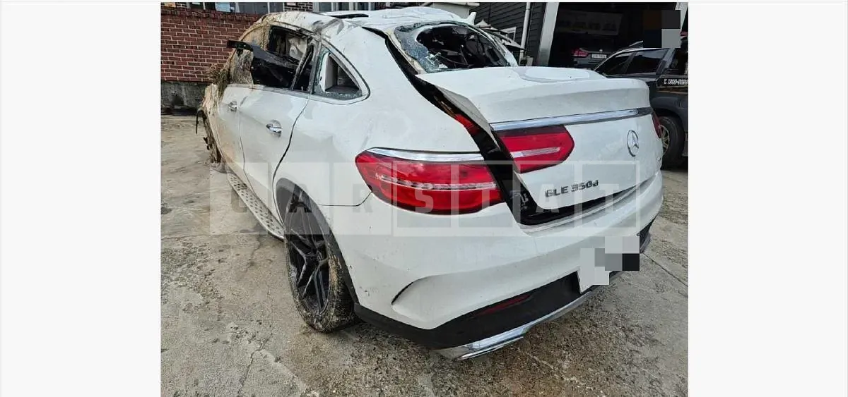 Photo 2 of 15: 2017 Mercedes-Benz GLE350 d 4Matic Coupe — Korean insurance auction
