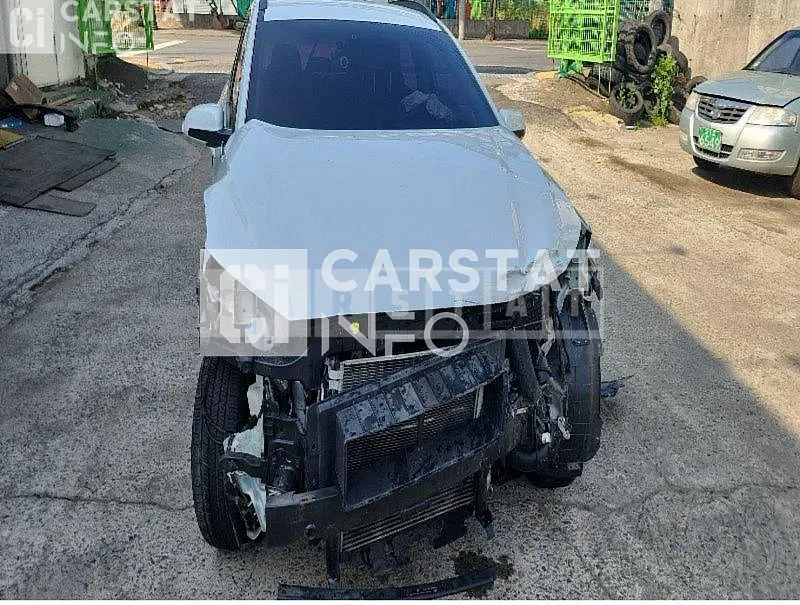 Photo 2 of 17: 2018 Hyundai Kona, VIN KMHK4815GJU272390 — Korean insurance auction