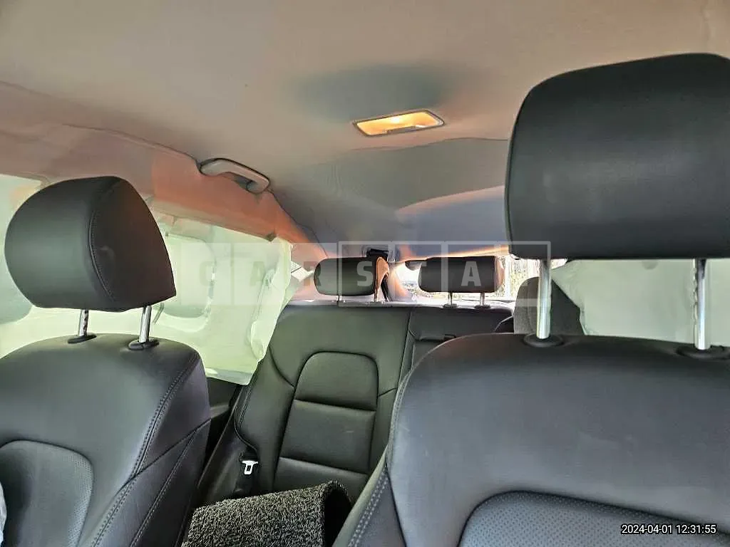 Photo 2 of 13: 2019 Hyundai Tucson, VIN KMHJ3812GKU042356 — Korean insurance auction