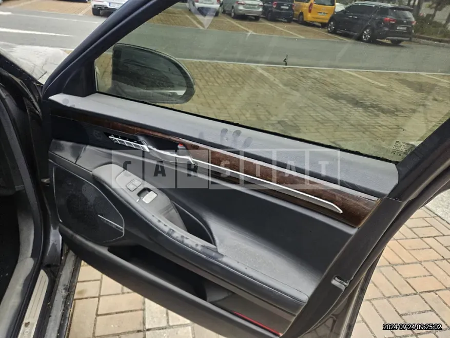 Photo 2 of 23: 2018 Genesis EQ900 3.8 — Korean insurance auction