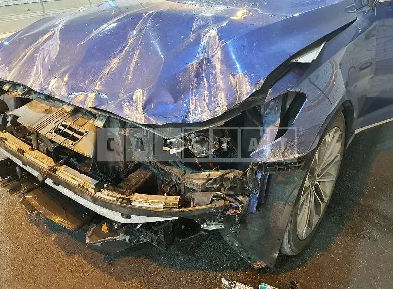 Photo 2 of 14: 2015 Genesis 3.3 — Korean insurance auction