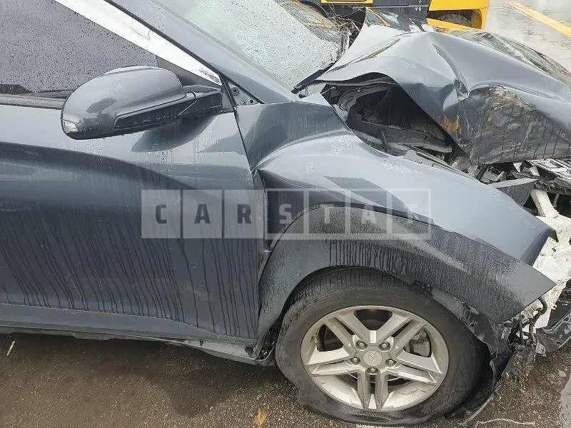 Photo 2 of 7: 2018 Hyundai Kona, VIN KMHK4815GJU180776 — Korean insurance auction