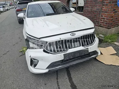 Photo 1 of 14: 2019 Kia K7 — Korean insurance auction