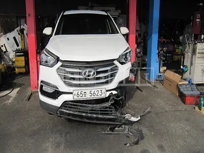 Photo 1 of 15: 2018 Hyundai Santa Fe, VIN KMHSW81UDJU796472 — Korean insurance auction