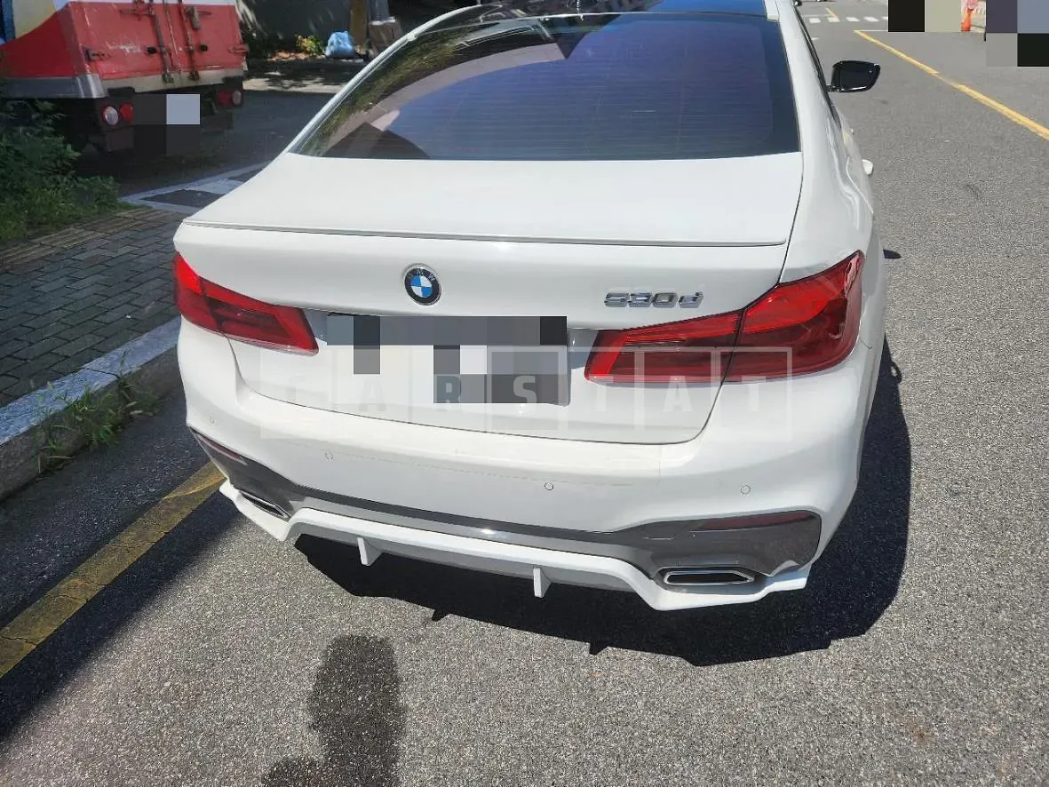 Photo 2 of 7: 2019 BMW (parts) 5 Series Light — Korean insurance auction