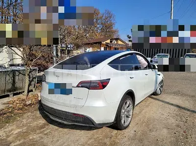 Photo 1 of 29: 2023 Tesla Model Y Long Range, VIN 7SAYGDEE2PF641689 — Korean insurance auction