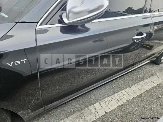 Photo 2 of 21: 2015 Audi S8, VIN WAUZZZ4H1FN035267 — Korean insurance auction