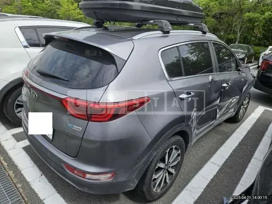 Photo 2 of 9: 2018 Kia Sportage — Korean insurance auction